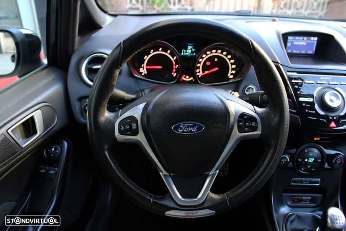 Ford Fiesta 1.6 T ST - 27