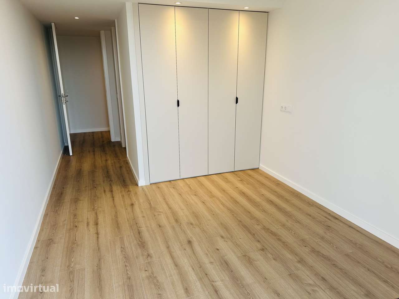 T2 luminoso com 2 estacionamentos (última fração disponível)-18