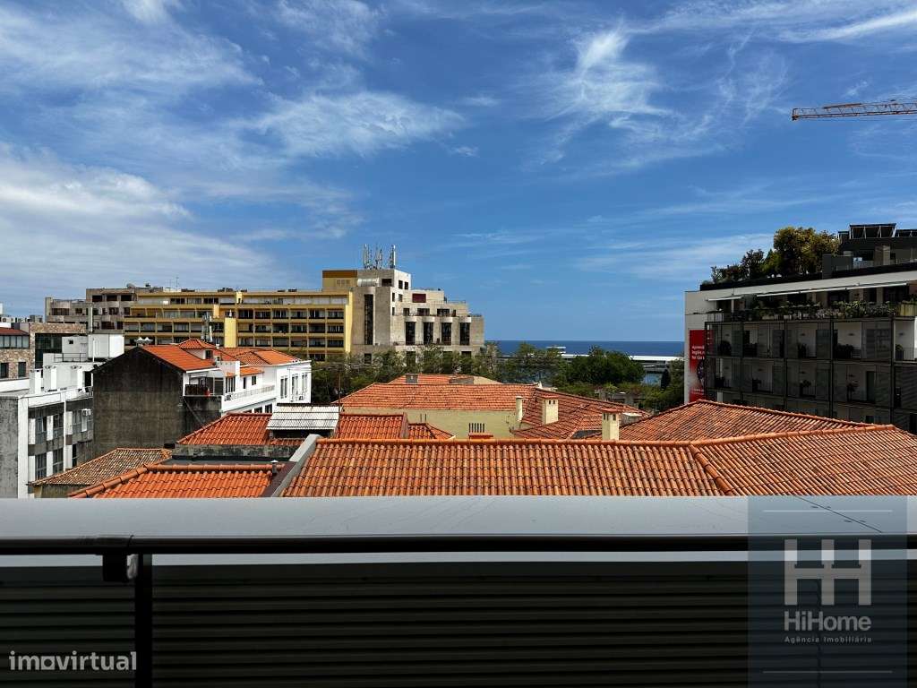 Apartamento T4 mobilado no Edificio Funchal Centrum-11