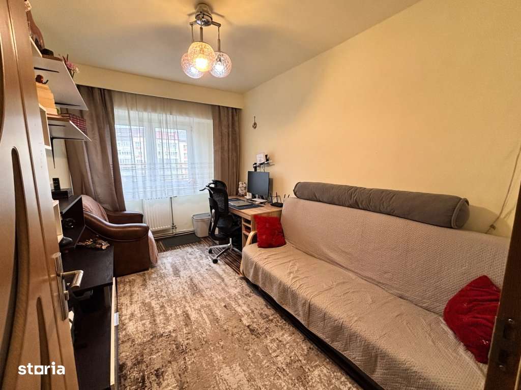 Apartament 3 camere de vânzare – Bld. Traian, Zona Muzeul de Minera-2