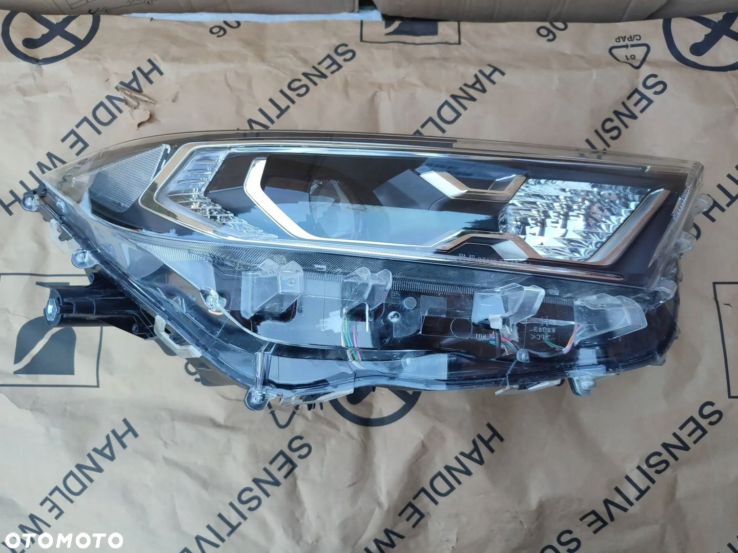 REFLEKTOR LAMPA PRAWY PRZÓD Toyota RAV 4 XA50 2020 FULL LED - 5