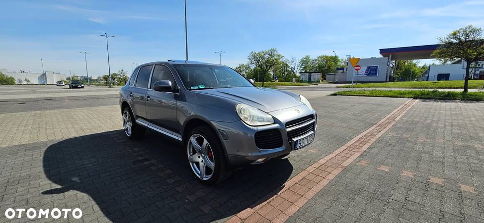 Porsche Cayenne Turbo - 3