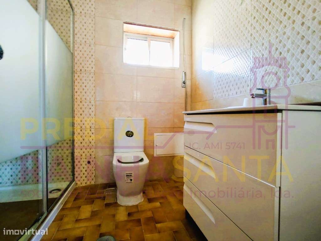 T3 com sótão dividido . todas as divisões tem luz natural. - Grande imagem: 5/16