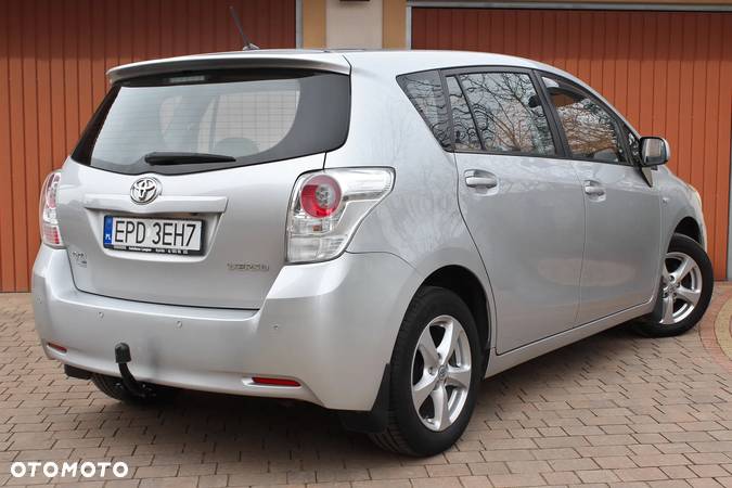 Toyota Verso 1.8 Premium EU5 - 14