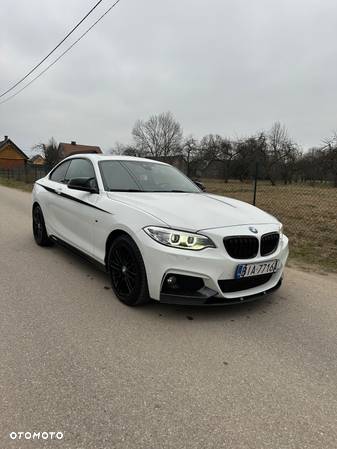 BMW Seria 2 220d xDrive M Sport - 11