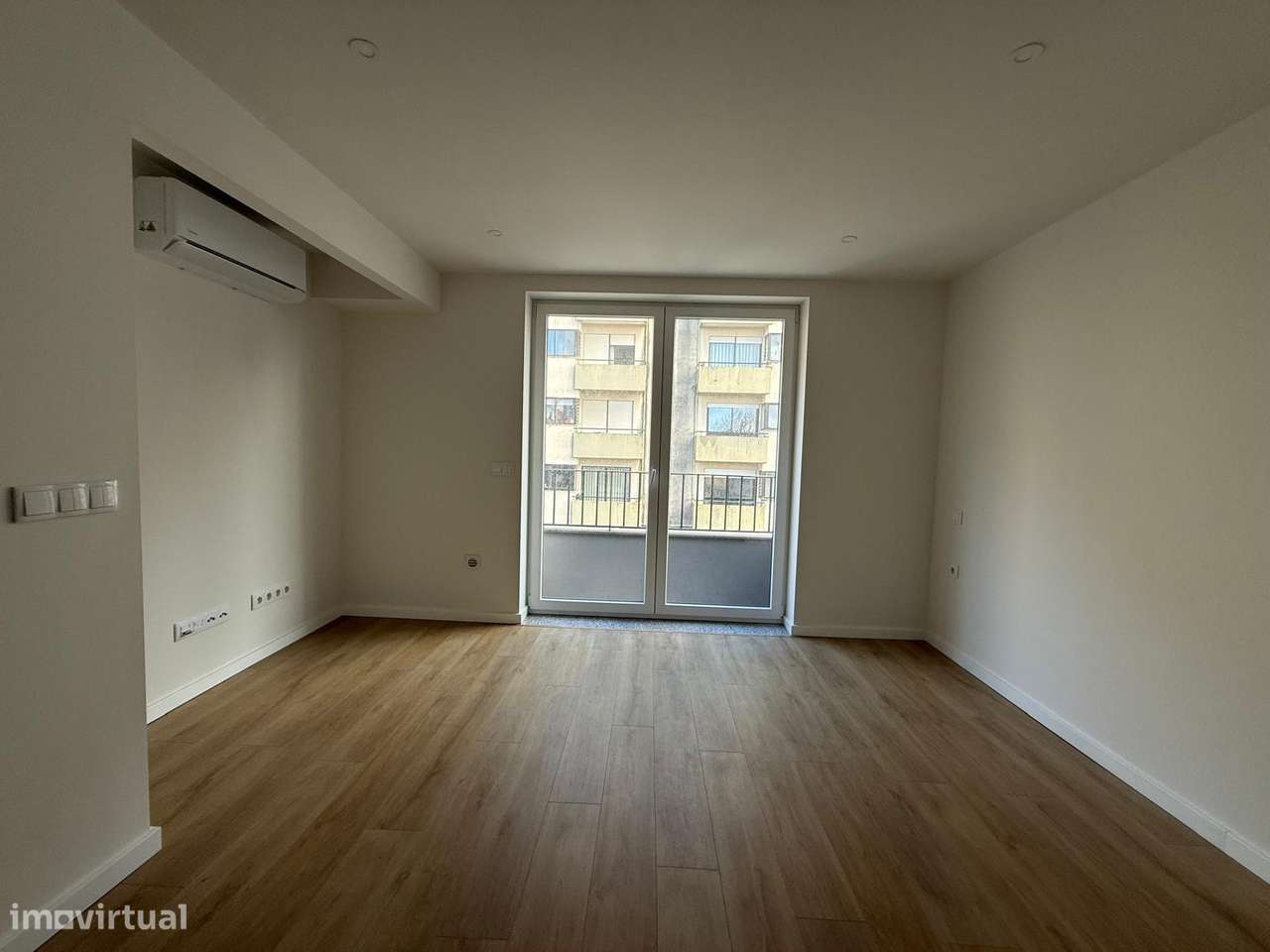 T1 Novo c/ Varanda em Paranhos . Junto Faculdades e Hosp. São João - Grande imagem: 4/21