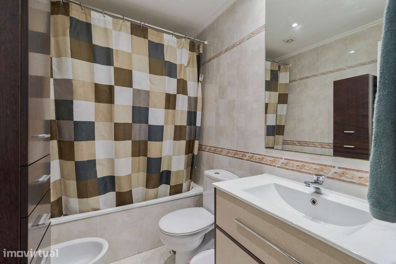 SANTA MARTA DO PINHAL - T2 com Garagem e Arrecadação!-6