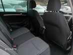 Volkswagen Passat 2.0 TDI EVO Essence DSG - 13