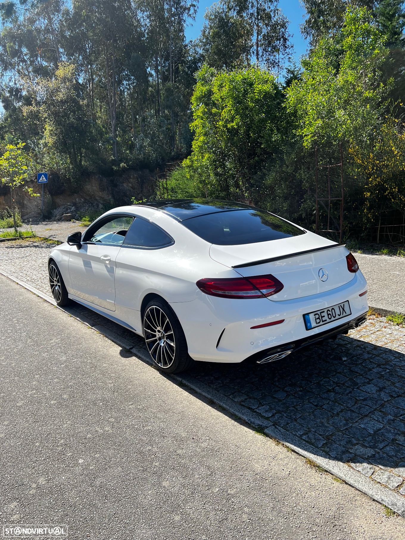 Mercedes-Benz C 250 d Coupe 9G-TRONIC Night Edition - 4