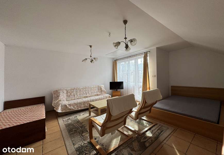 Dom z sześcioma apartamentami-9