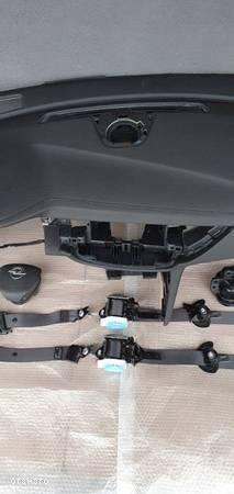 Opel Insignia B deska kokpit konsola airbag pasy - 3