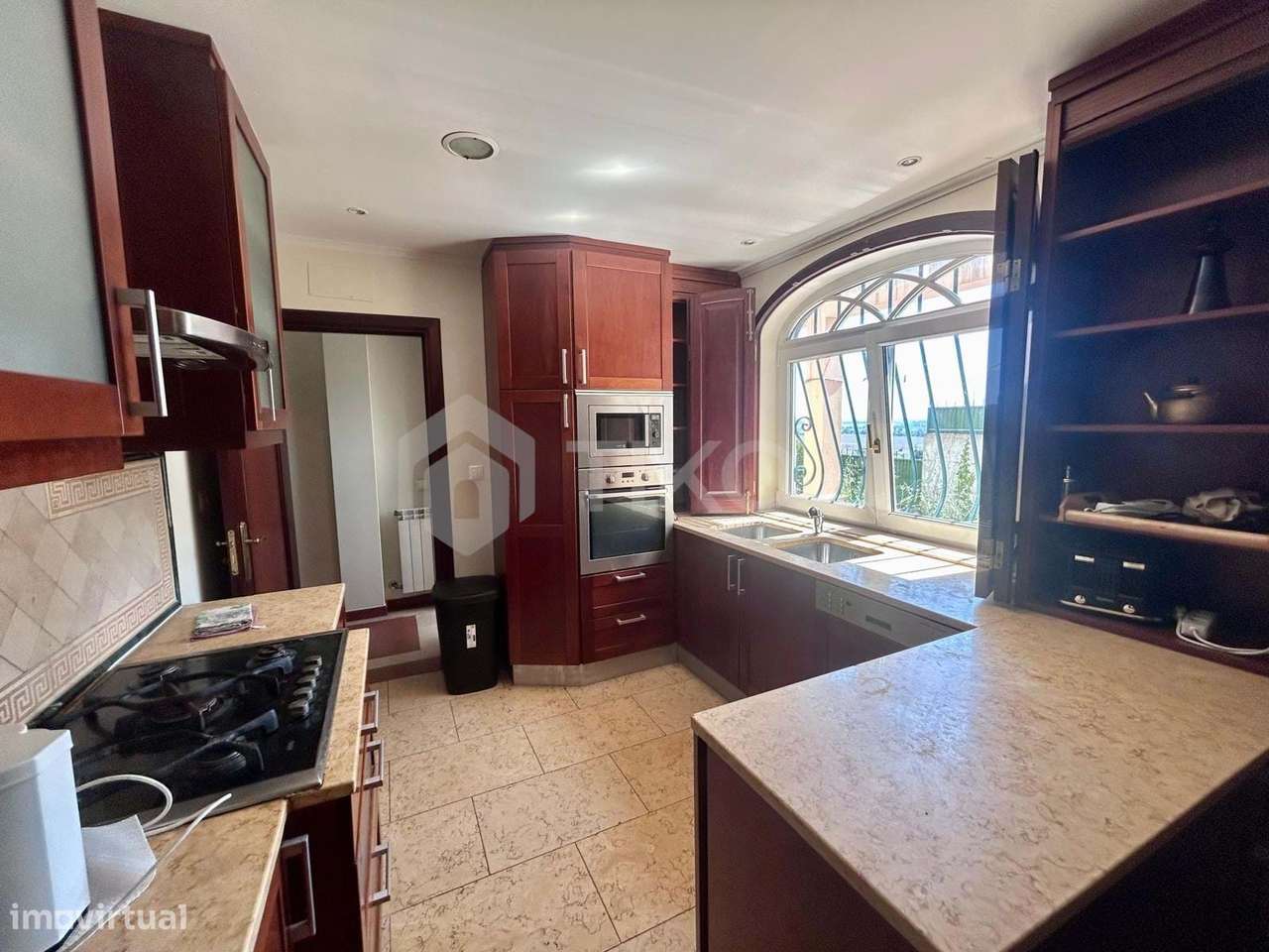 Moradia espaçosa com 4 quartos em Azambuja-5