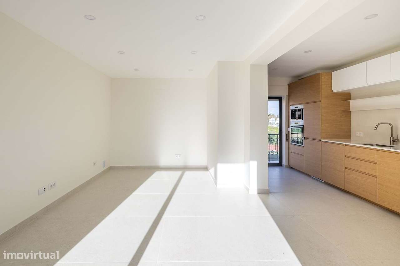 APARTAMENTO T2 TOTALMENTE RENOVADO NA PRAIA DA LUZ, LAGOS - Grande imagem: 3/22