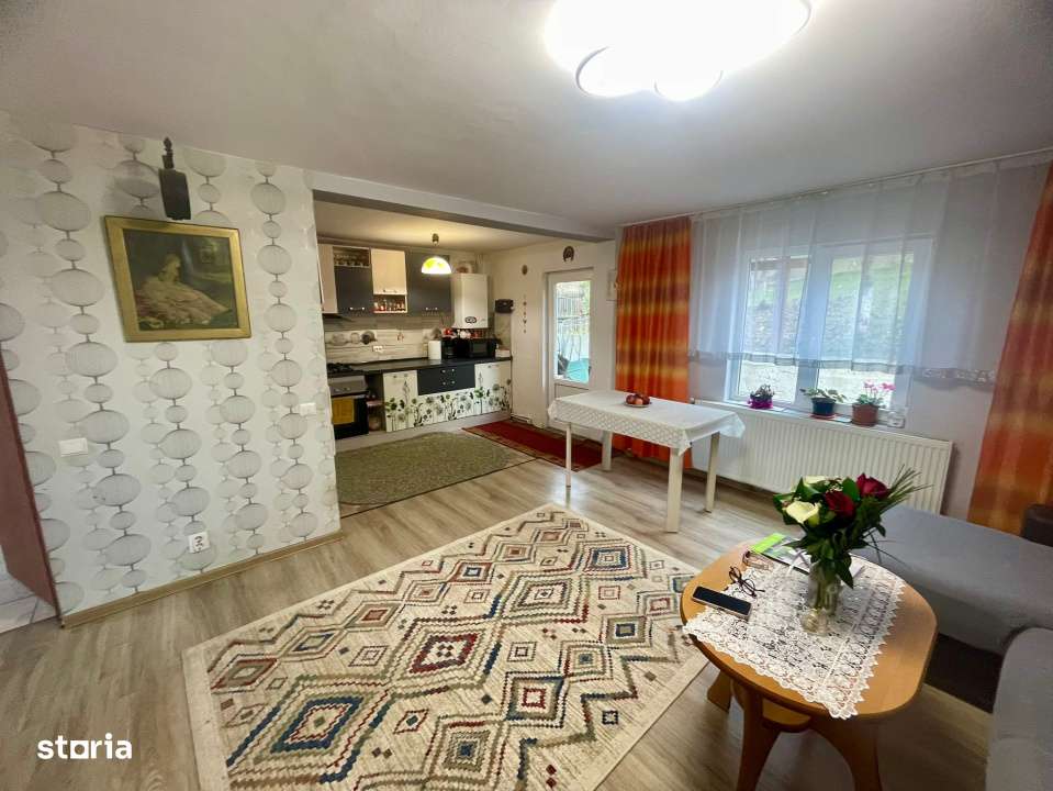 Oferta! Casa de vanzare 95 mp.+ 556 mp teren, Campenesti - Imagine principală: 4/10