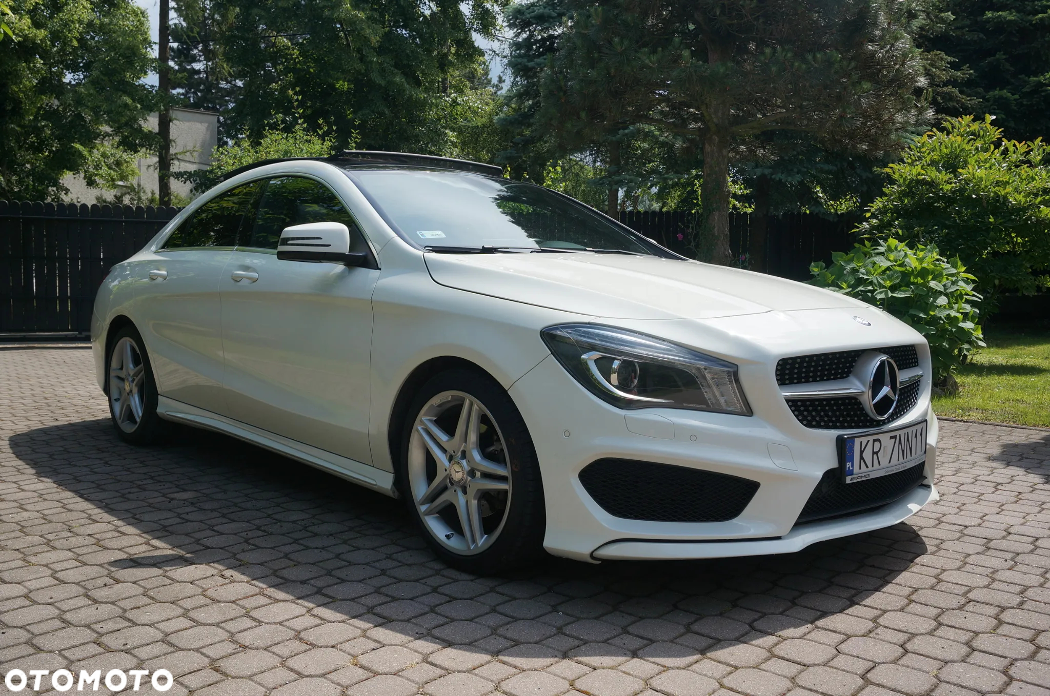 Mercedes-Benz CLA 200 7G-DCT AMG Line - 2