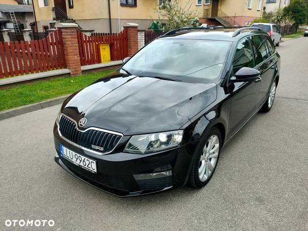 Skoda Octavia Combi 2.0 TDI RS - 1