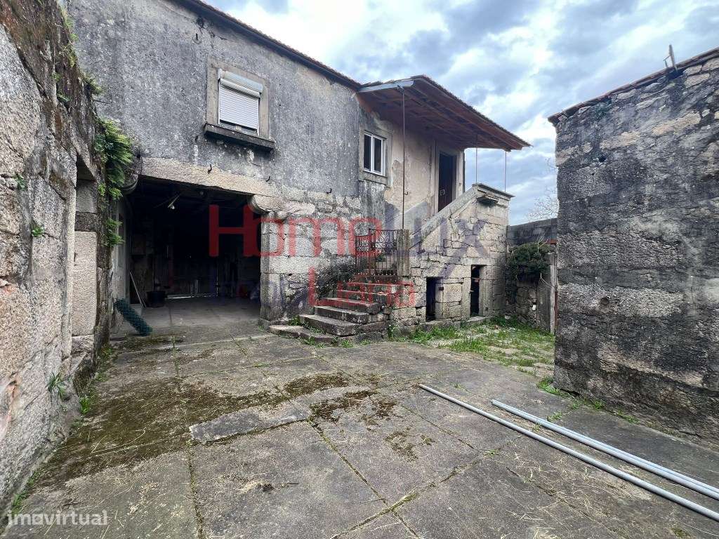 Terreno com Ruinas em Águas Santas-9