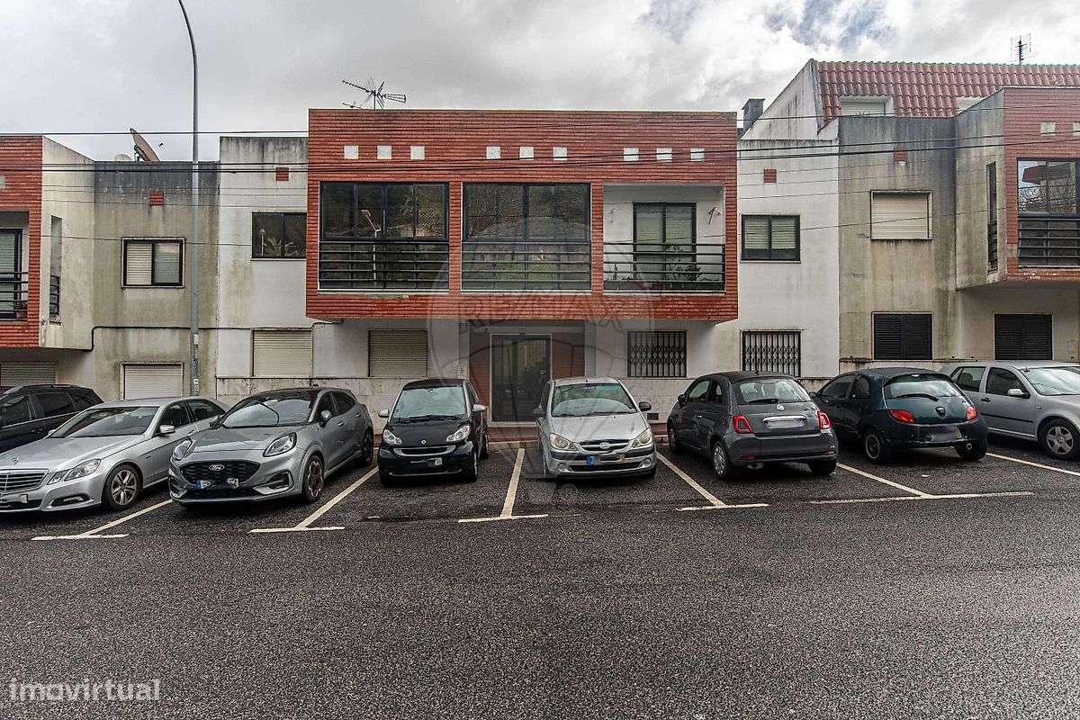 Apartamento T2 Duplex c/ terraço-1