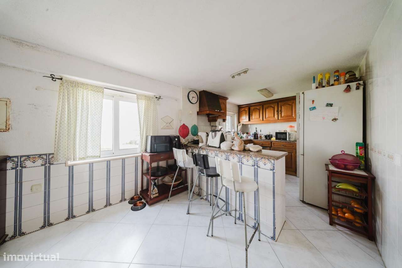 Moradia Independente em Caneças, Odivelas - T3+5-40