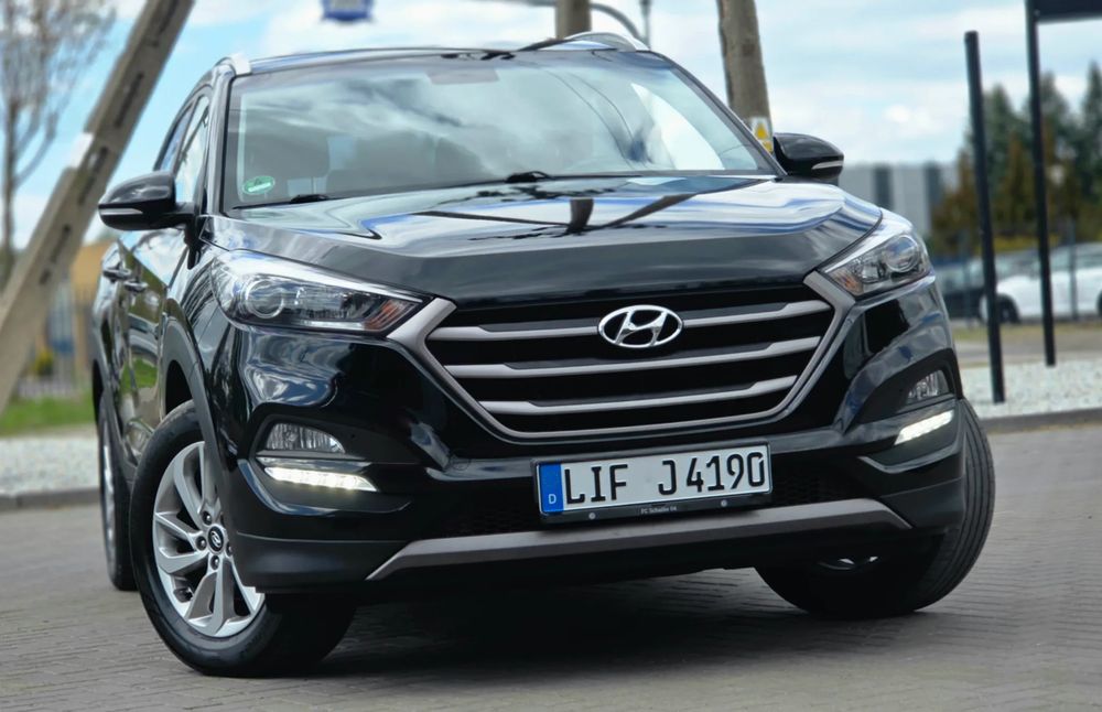 Hyundai Tucson III blue 1.6 GDi 2WD Passion 2016