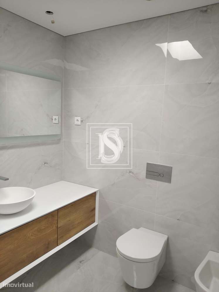 Moradia  T3 em Gaveto no Coração de Lamaçães. - Grande imagem: 5/12