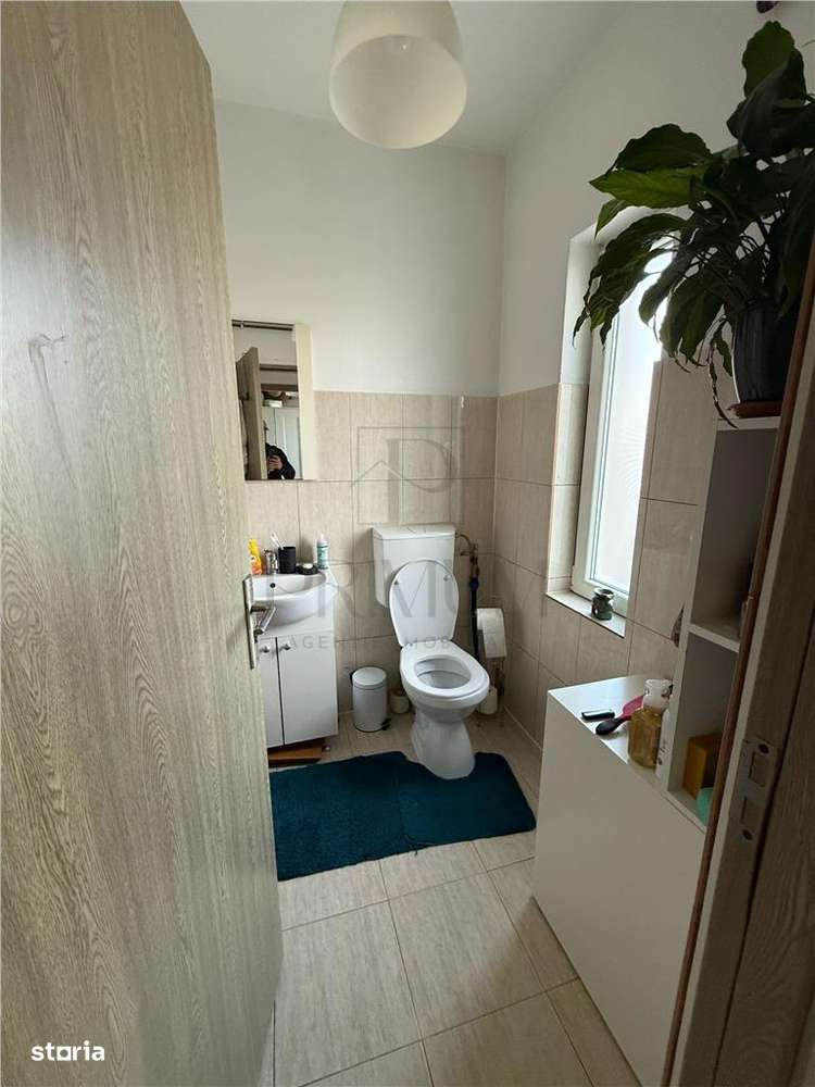 Utvin- partial mobilat si utilat- strada asfaltata - Imagine principală: 5/8