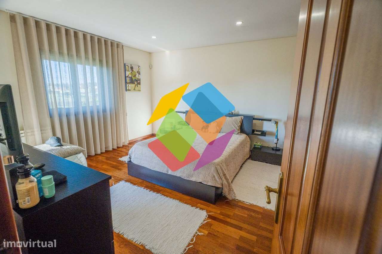 Moradia T4 à venda em Arada - Ovar-24