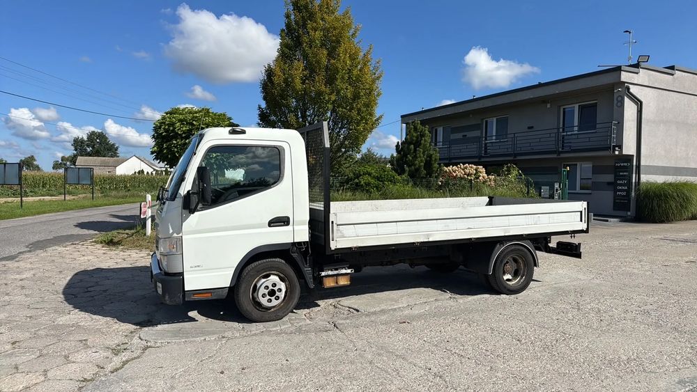 Mitsubishi Fuso Canter 2021