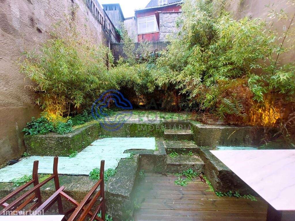 Wine-Bar, com jardim,  na baixa portuense,  com licença até às 02:00h - Grande imagem: 3/49