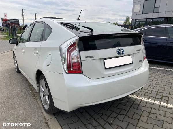 Toyota Prius 1.8 HSD Premium - 5