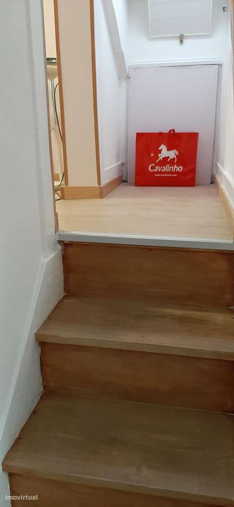 Quarto - localizado em Cedofeita Porto - Grande imagem: 5/10