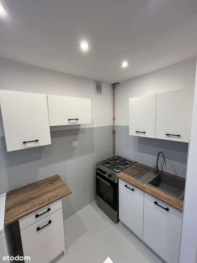 Łabędy, po remocie - Pełny obrazek: 2/9