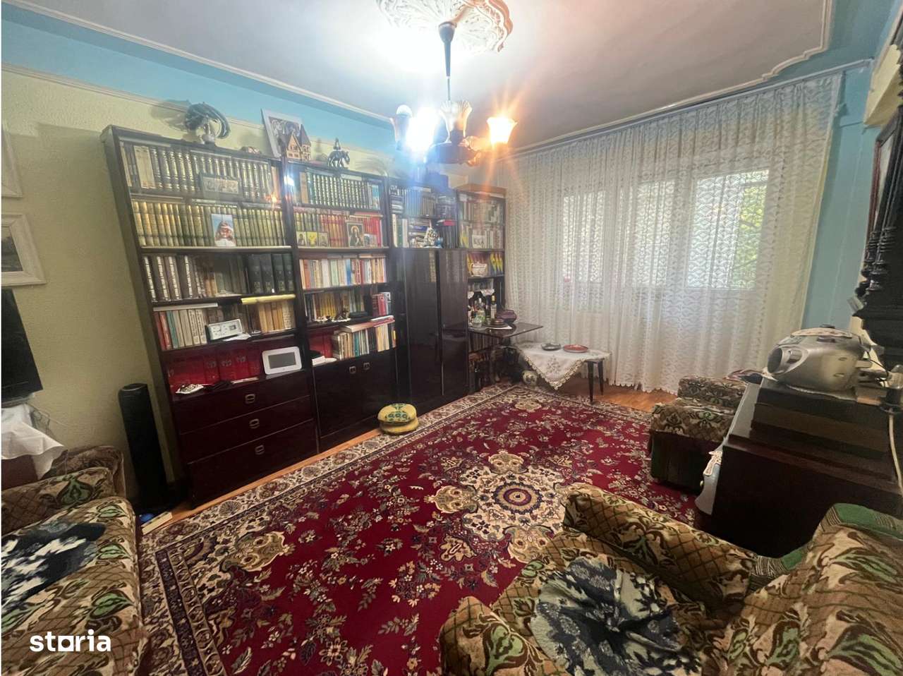 Apartament trei camere - Zona Școala nr. 10 - etaj 2 - Imagine principală: 2/7