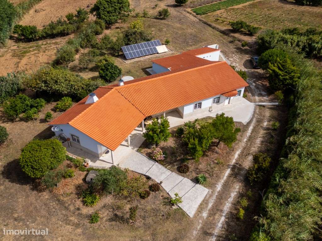 Magnífica Moradia Térrea T3+2 de estilo tradicional com terreno de ...-42