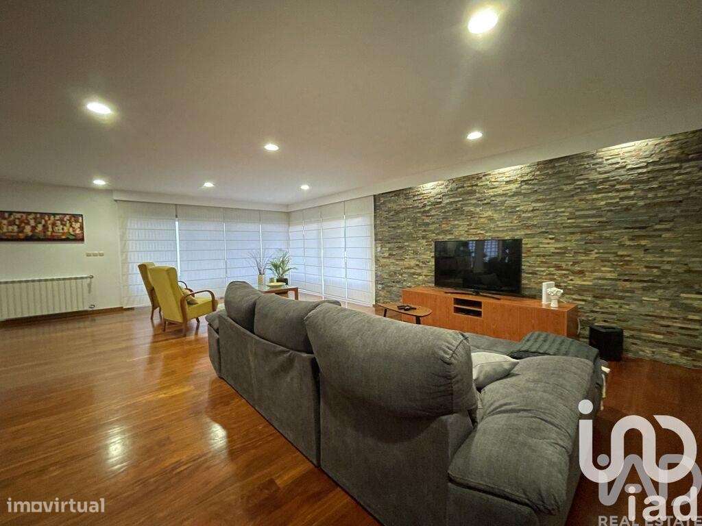 Moradia isolada T3 em Tamel de 240 m2 - Grande imagem: 4/40