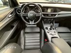 Alfa Romeo Stelvio 2.0 Turbo 16V AT8-Q4 Veloce - 37