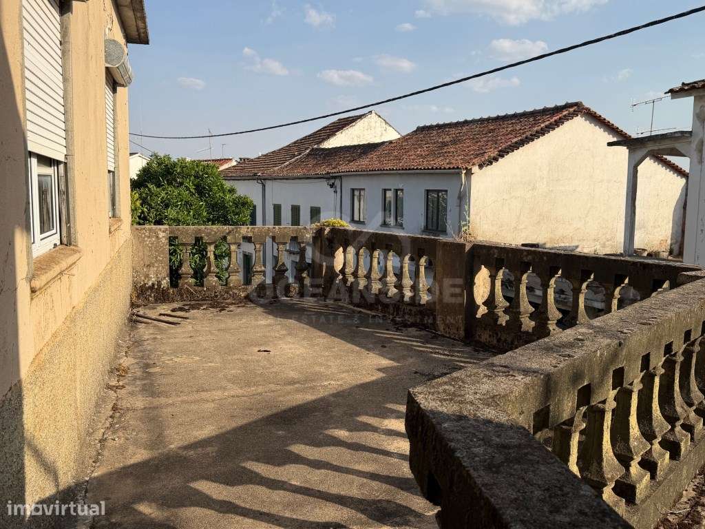 Moradia independente com 500 m2 de construção e terreno com 10.000 m2-24