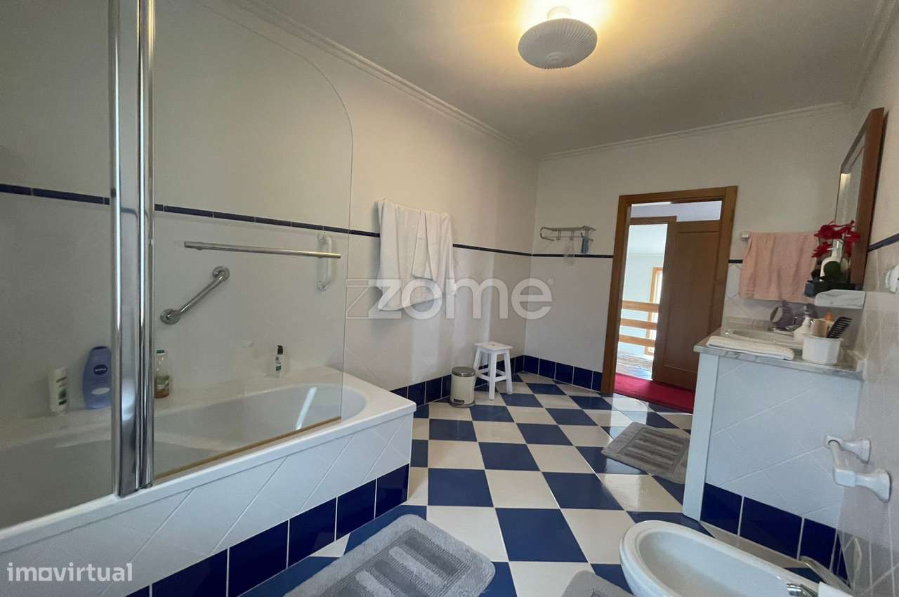 Quinta com Moradia V3 de 2 Pisos, Garagem e Olival – São Pedro, Vei...-15