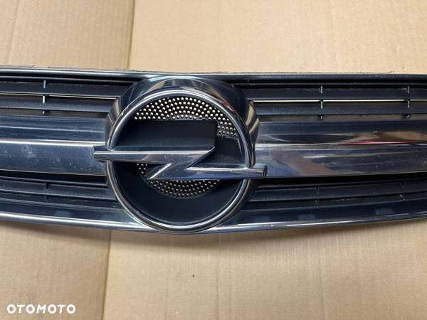 opel vectra c grill atrapa chłodnicy 13106812 - 3