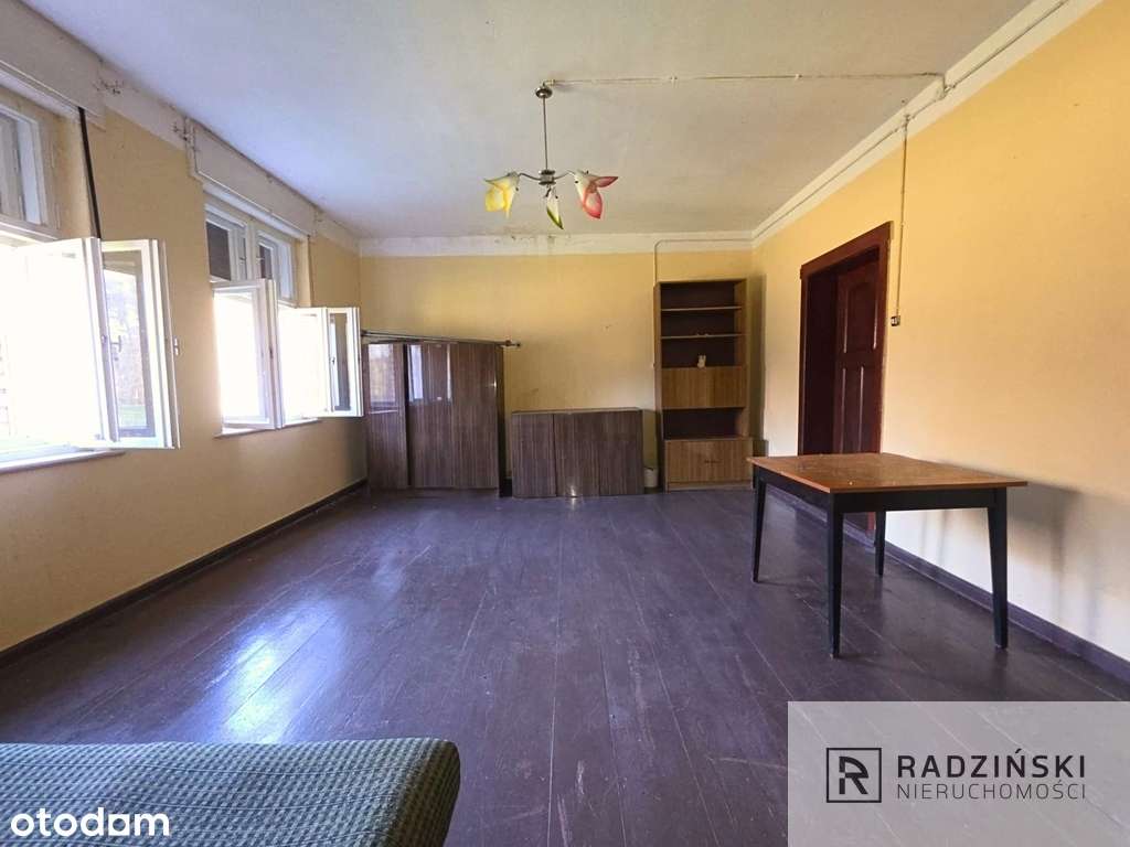 Poniemiecki dom przy lesie w Brzezince-9