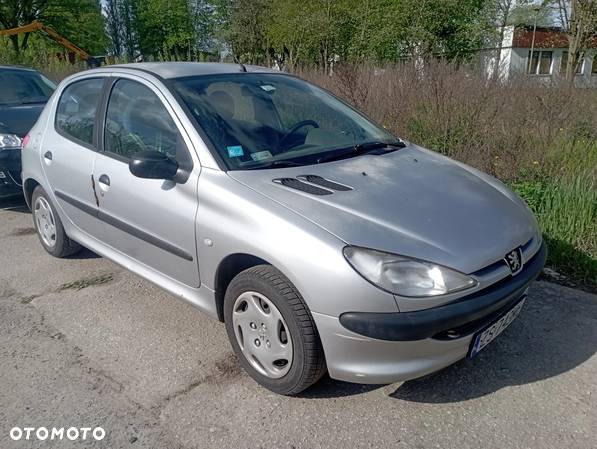 Peugeot 206 - 2