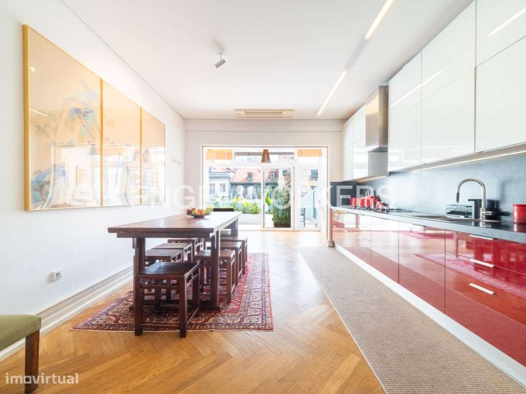 Apartamento T3+1 com Terraço Ajardinado na Avenida da Liberdade-12