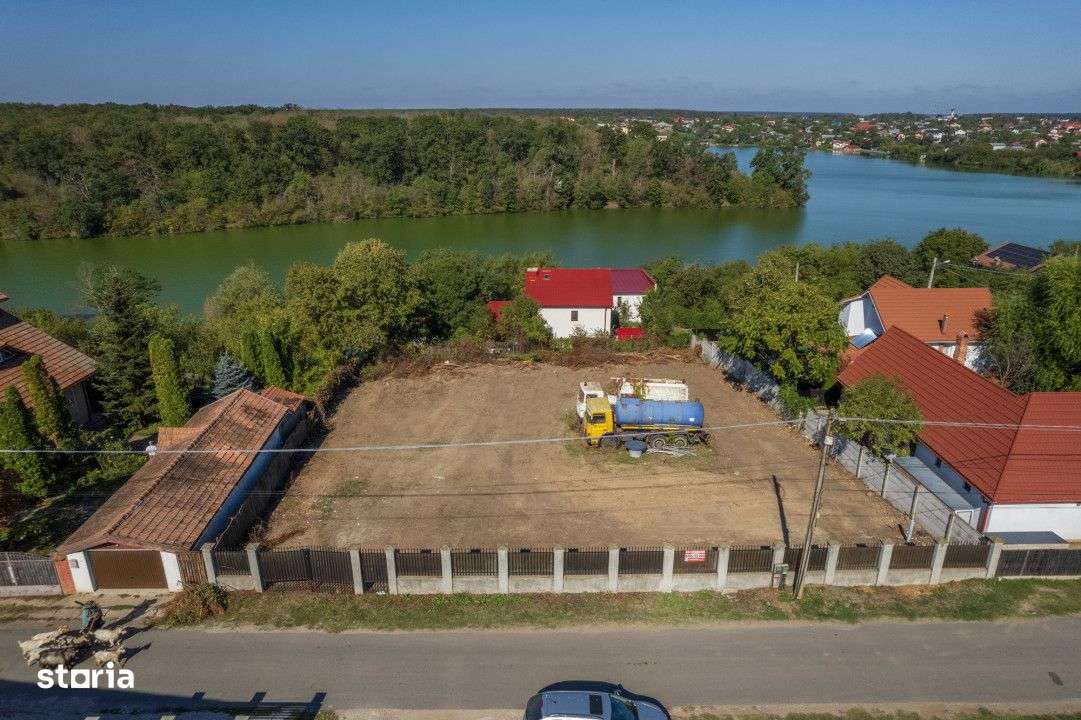 BRANESTI, TEREN 1400 MP, DESCHIDERE 32 MP, VEDERE LA LAC! - Imagine principală: 5/16
