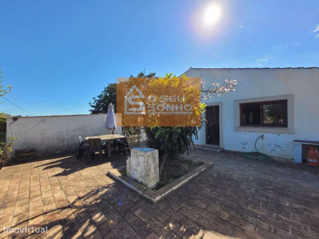 Moradia T2 com Piscina-24