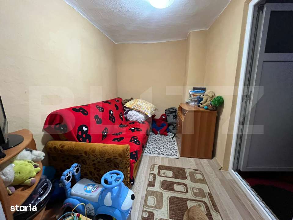 Casa de vanzare, 420 mp teren - Imagine principală: 4/8