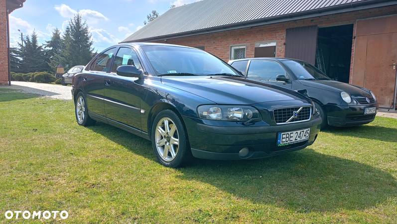 Volvo S60 2.4 T - 7