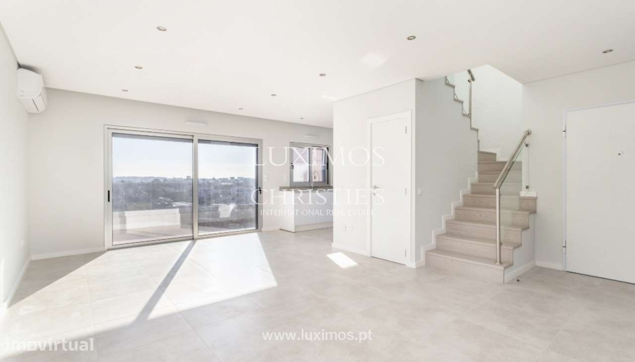 Apartamento T3 à venda na Quinta do Pinhal em Faro, Algarve - Grande imagem: 2/26