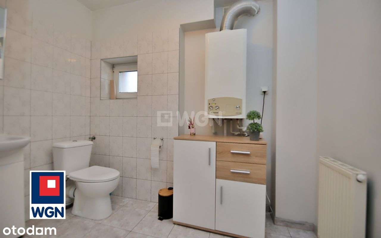 Atrakcyjny dom w cichej okolicy-11