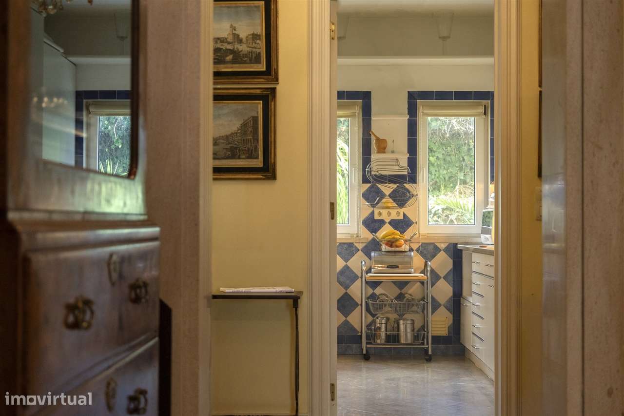 Apartamento T4 em condomínio privado histórico no Estoril, Cascais | R - Grande imagem: 5/23