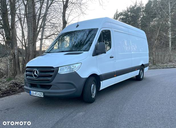 Mercedes-Benz Sprinter - 11